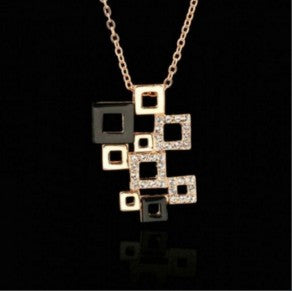 Hollowed Frame Design Pendant Necklace